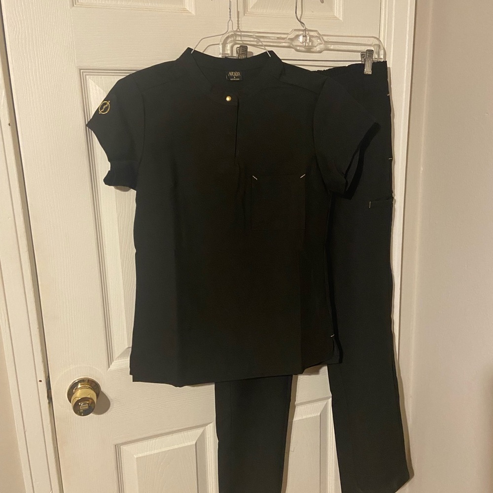 Women's Black Scrubs NWOT